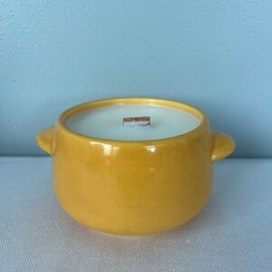 Yellow Soup Pot | Vanilla Cake Pop Scented Candle